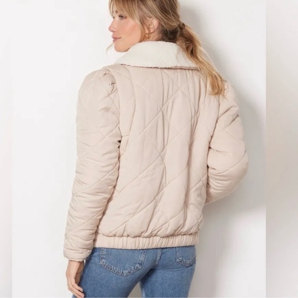 BLANK NYC Warm Hearts Quilted Sherpa Button Down Jacket Cream/Beige - Picture 3 of 9